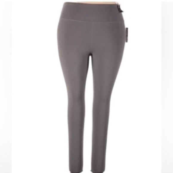 NWT Inc. International Gray High Rise Compression Active Wear Size 2X - Picture 2 of 7